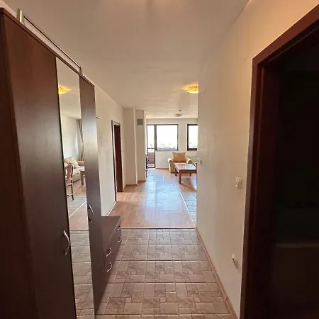 Spacious Mountain View Bansko